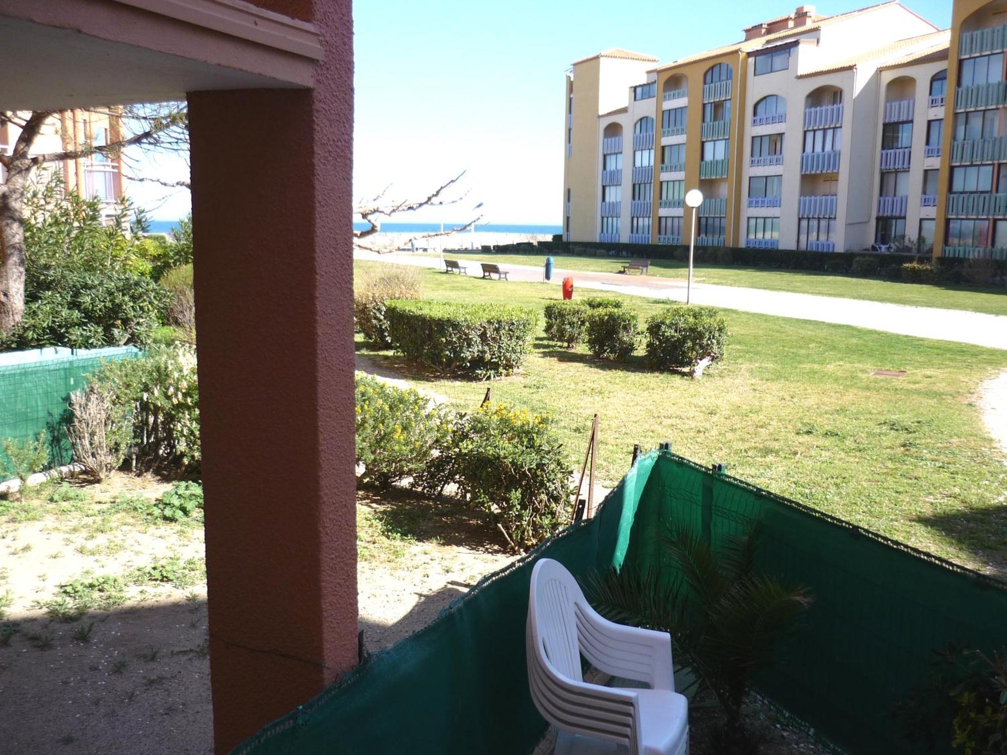 Barcares F2 Cabine, Rdc, 50 M, 28 M2, 6 Personnes Apartment Le Barcares