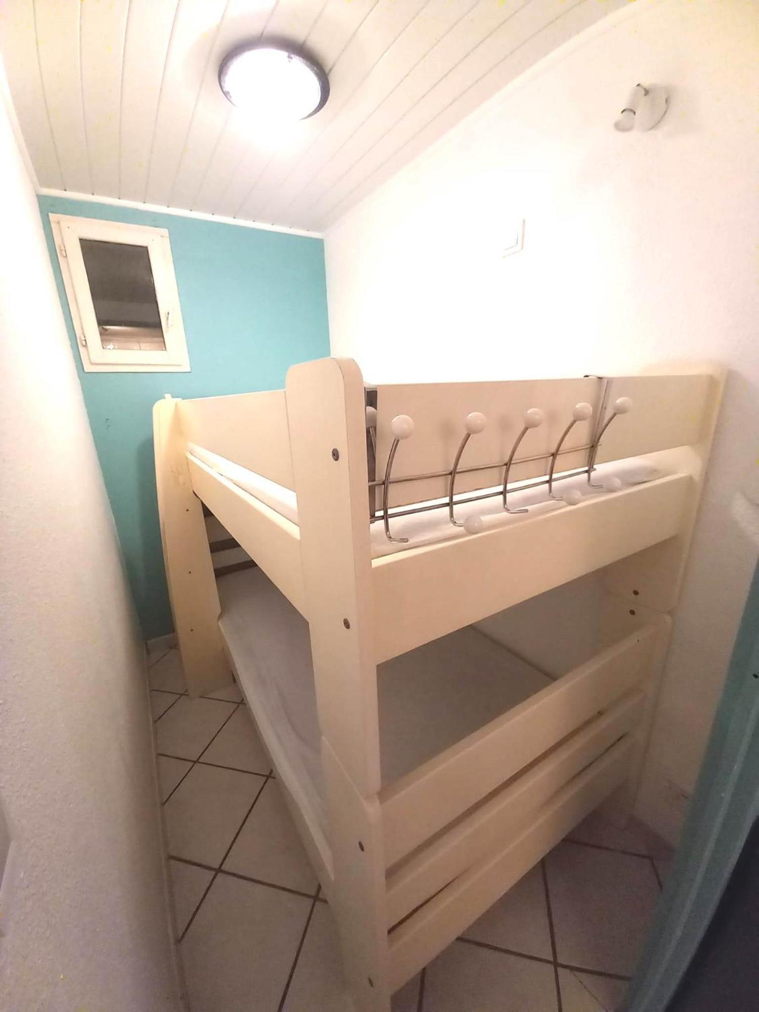 Apartment Barcares F2 Cabine, Rdc, 50 M, 28 M2, 6 Personnes Le Barcares